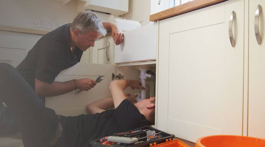 Professional same day plumber in Toyah, TX